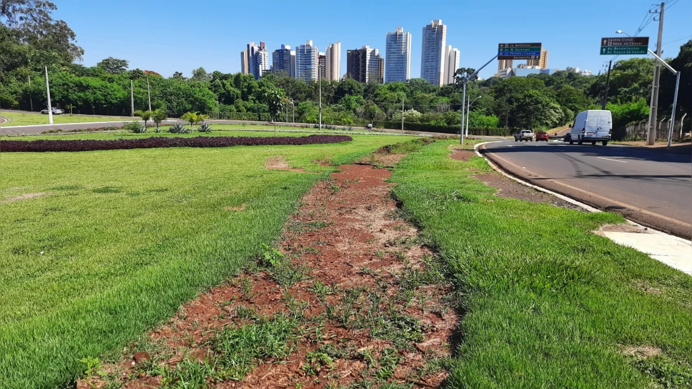 Imagem ilustrativa da imagem Londrina tem 20 atos de vandalismo contra placas por mês