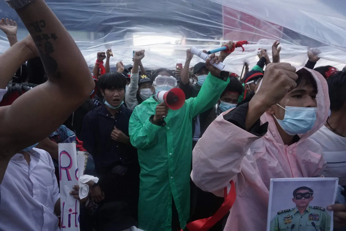 Desde o golpe militar em 1º de fevereiro, os mianmarenses vêm se organizando em campanhas de desobediência civil