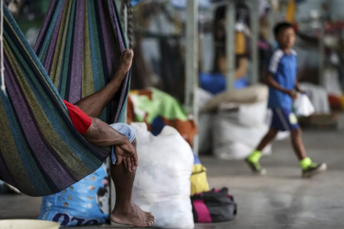 Indígenas venezuelanos, da etnia Warao, são acolhidos no abrigo Janokoida, em Pacaraima
