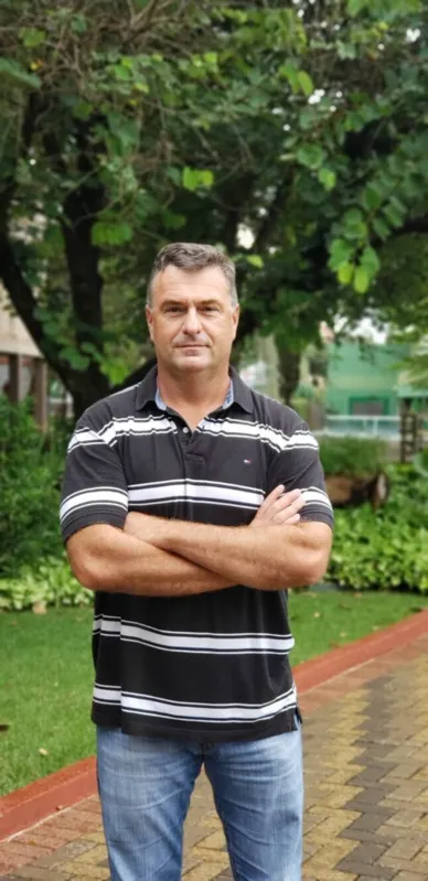 Imagem ilustrativa da imagem Para  defender a família de bandidos