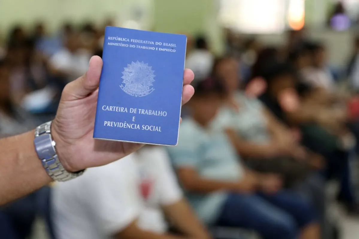 Imagem ilustrativa da imagem Paraná define novo salário mínimo regional