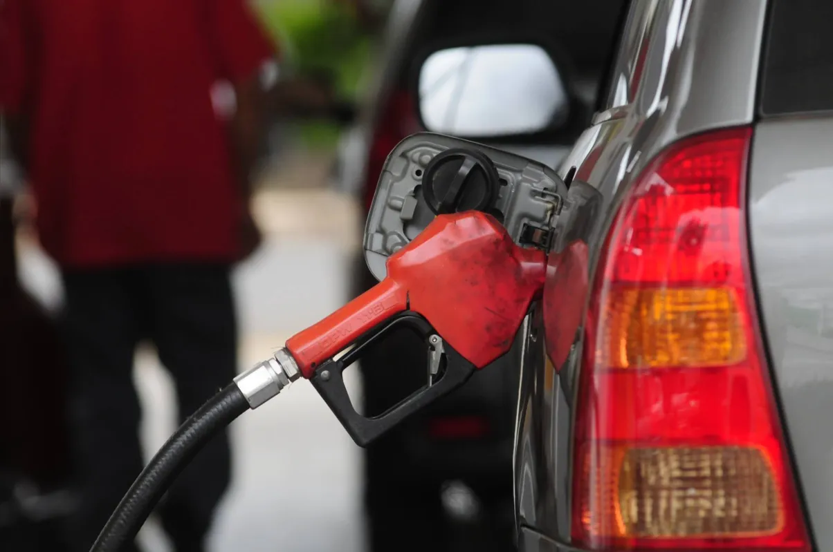 Imagem ilustrativa da imagem Petrobras anuncia novos reajustes para gasolina, diesel e gás de cozinha