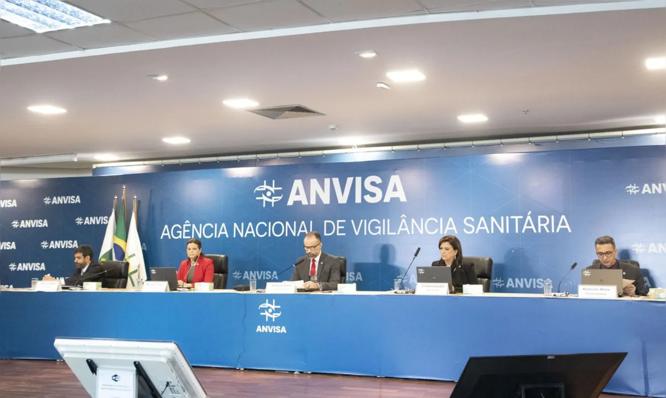 Imagem ilustrativa da imagem Por unanimidade, Anvisa aprova uso emergencial de vacinas contra Covid-19