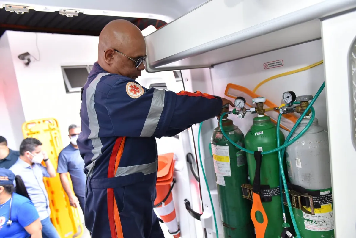 Samu de Manaus possui 26 ambulâncias básicas (só com condutor socorrista e técnico de enfermagem) e quatro UTIS móveis (oferecem suporte avançado com médico, enfermeiro e condutor socorrista).
