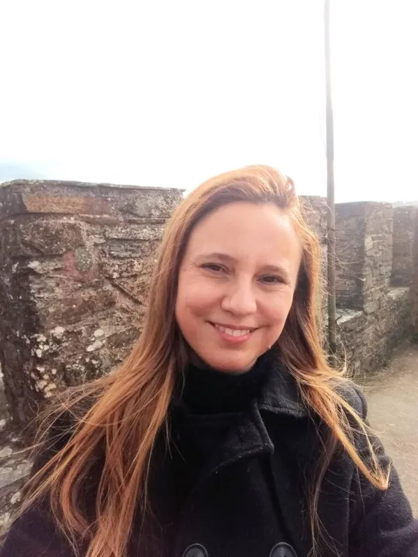 Heloísa Botelho, servidora da rede pública municipal e do Estado, é mestranda em  universidade de Portugal 