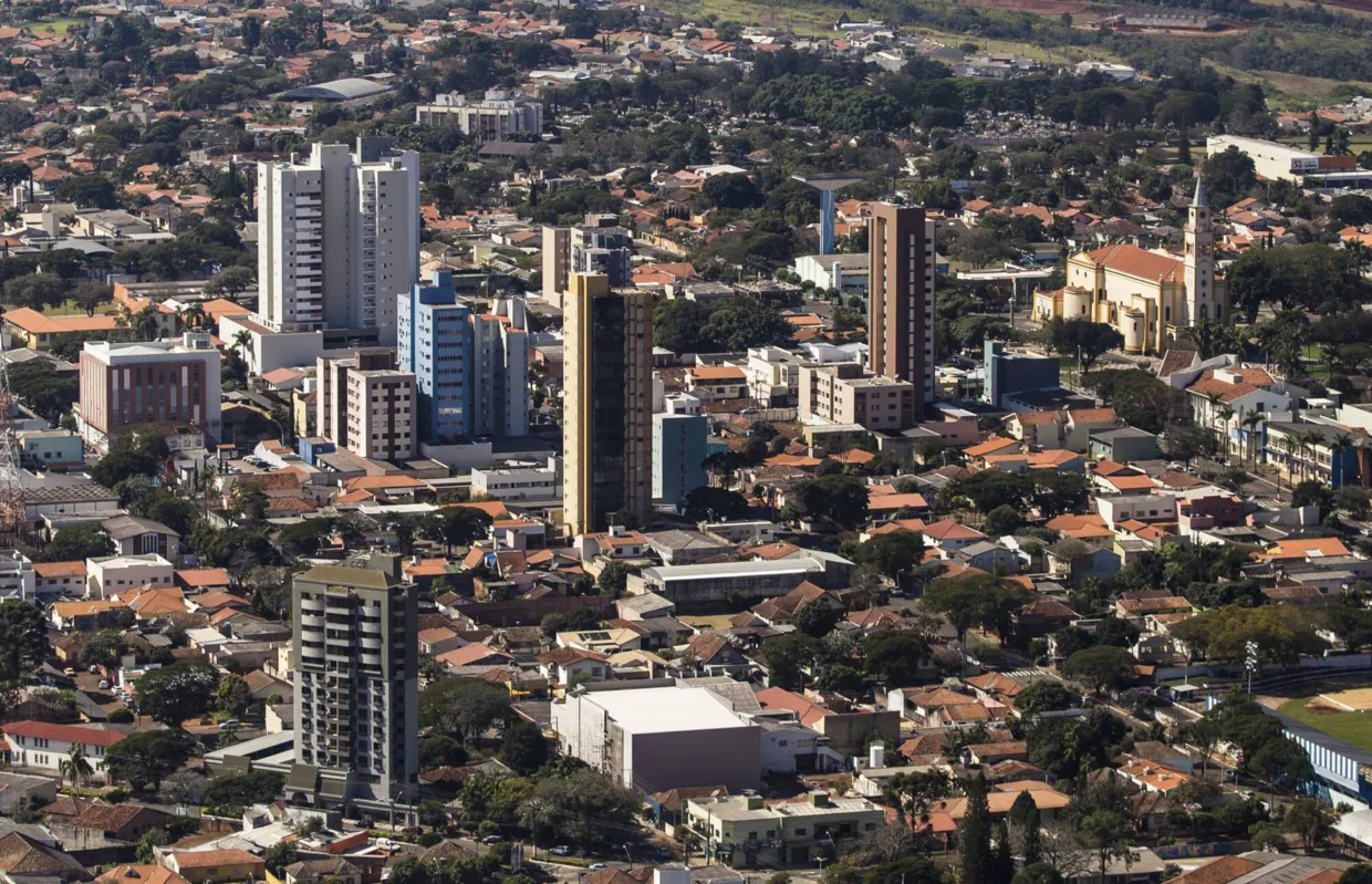 Os filhos de imigrantes alemães radicados em Santa Catarina e Rio Grande do Sul chegaram, povoando e construindo o município com diversas referências daquele país