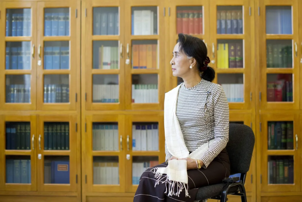 Suu Kyi é filha do general Aung San, o fundador do moderno Estado birmanês