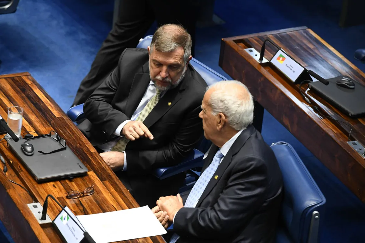 Imagem ilustrativa da imagem Senadores do PR veem impeachment como pauta fora de ocasião