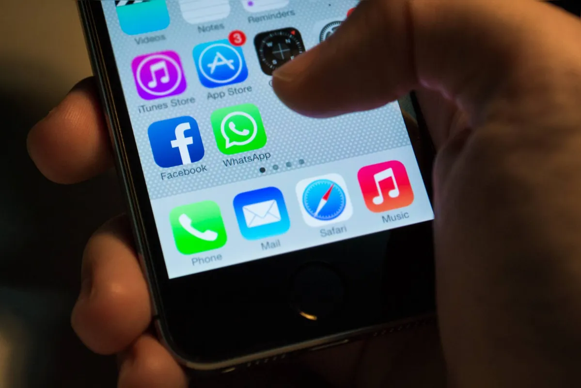 Imagem ilustrativa da imagem WhatsApp amplia segurança para versão web com bloqueio biométrico