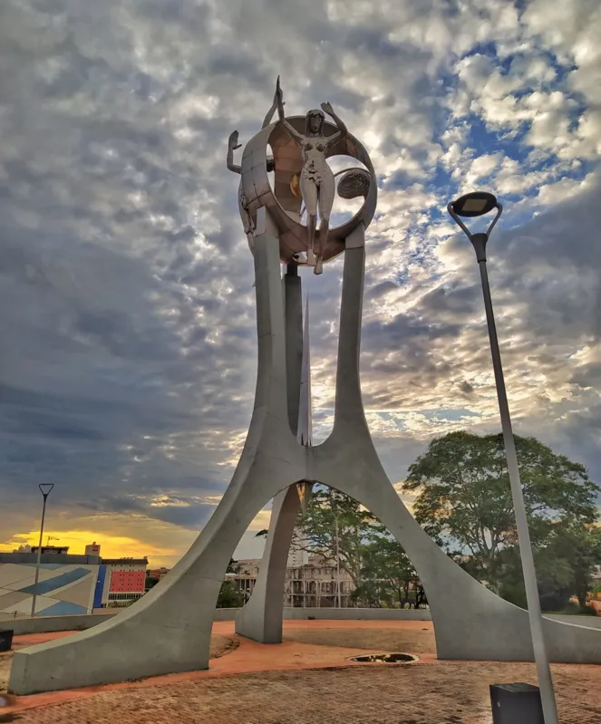 Imagem ilustrativa da imagem A CIDADE FALA