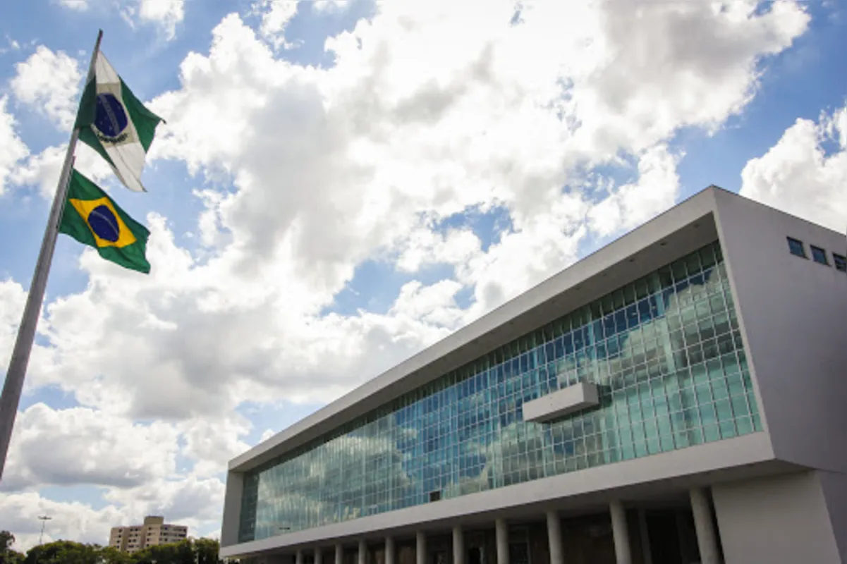 Imagem ilustrativa da imagem Após surto, Palácio Iguaçu é fechado para desinfecção