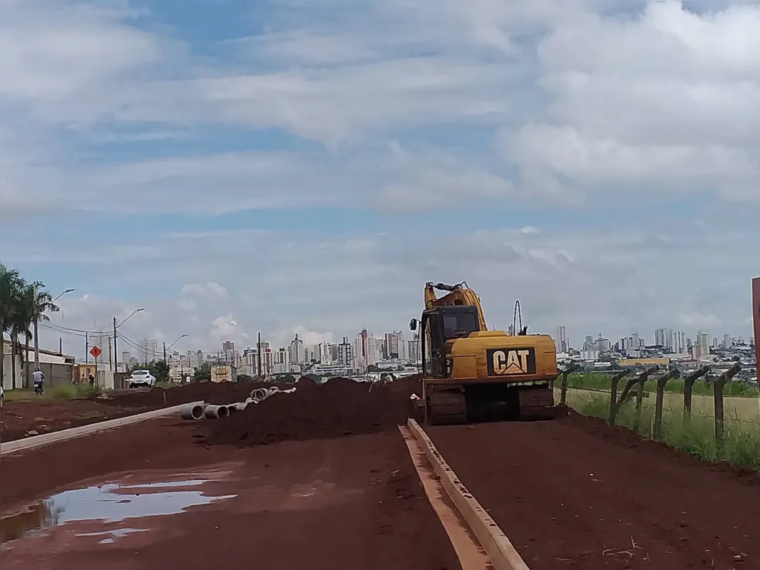 Avenida dos Pioneiros: duplicação de uma extensão de quase um quilômetro 