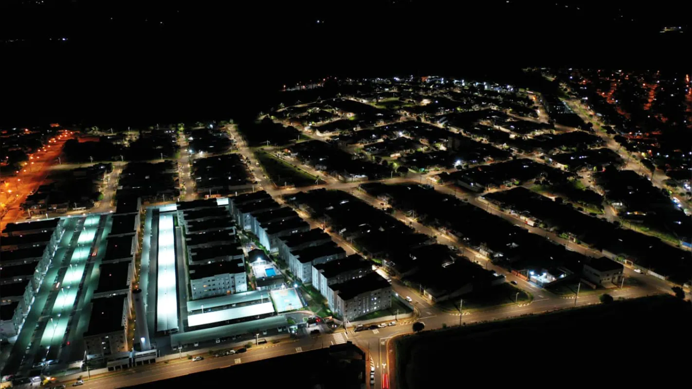 Imagem ilustrativa da imagem Bairro da zona norte de Londrina recebe LED