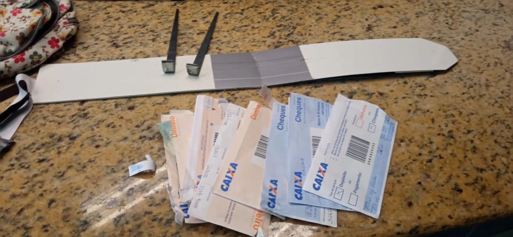 Imagem ilustrativa da imagem Casal é preso ‘pescando’ envelopes em banco no centro de Londrina