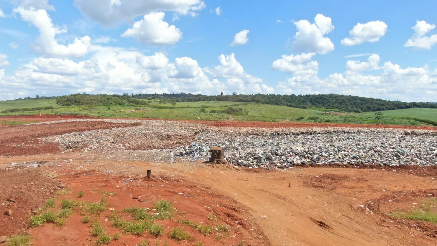 Imagem ilustrativa da imagem Central de Resíduos de Londrina recebe 40% de materiais recicláveis