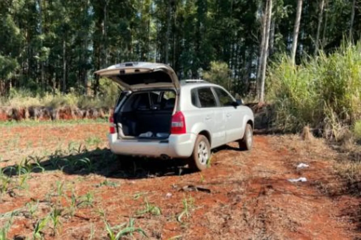 Carro usado na fuga foi encontrado abandonado às margens da PR-090