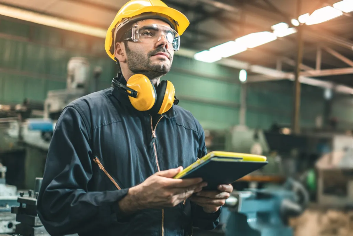 Entre as empresas que tomaram crédito emprestado 15% utilizam o recurso para manter o quadro de funcionários