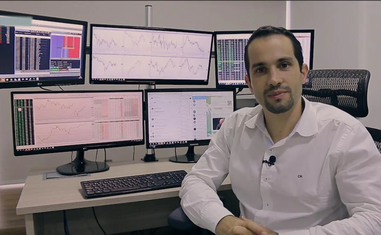 Hamilton Ribas, de Londrina, conquistou 16,6 mil inscritos no canal do YouTube com dicas de investimentos