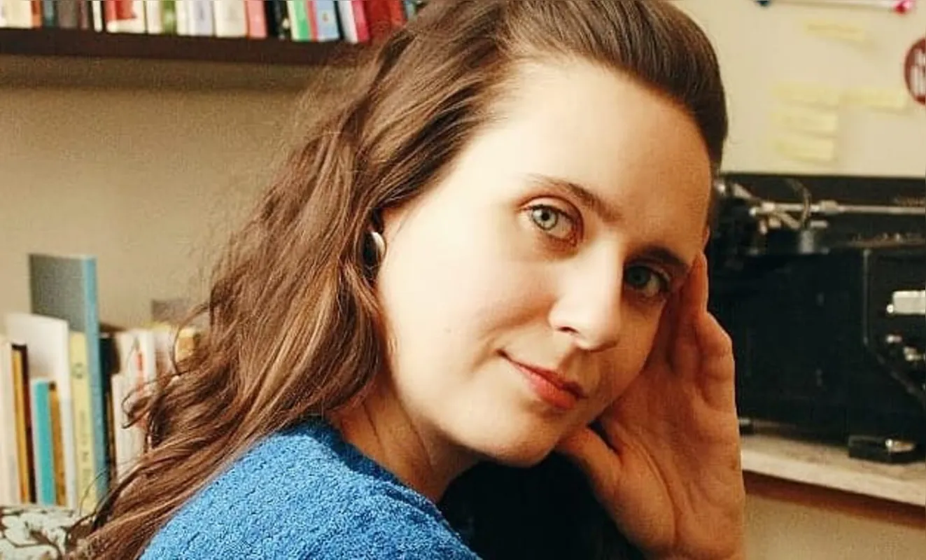 Layse Barnabé de Moraes: participação no Londrix para falar da literatura como um território de afeto