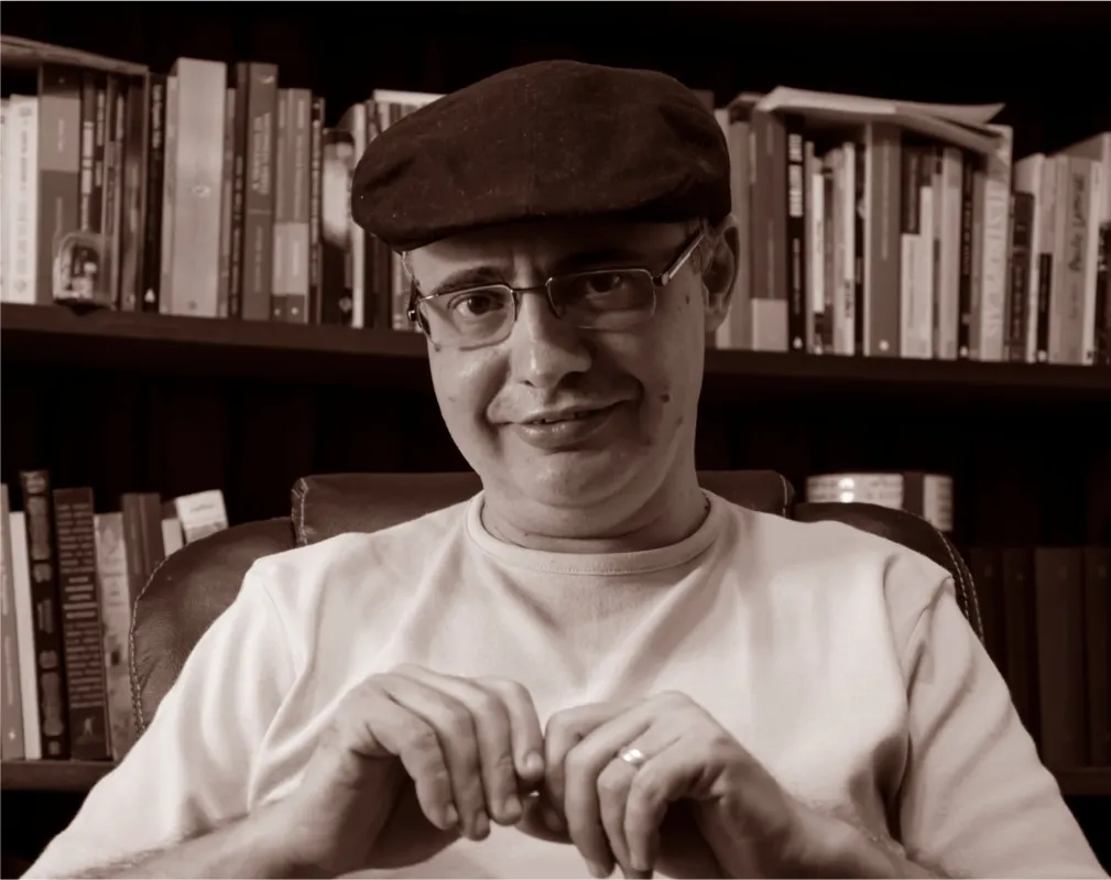 Valdir Grandini vai falar sobre "Literatura. Ciência e Aprendizado em Brecht"