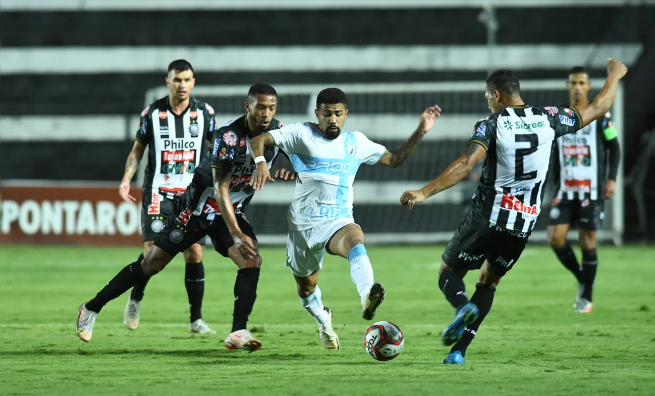 Imagem ilustrativa da imagem Londrina perde em Ponta Grossa e vê o fantasma da ZR se aproximar