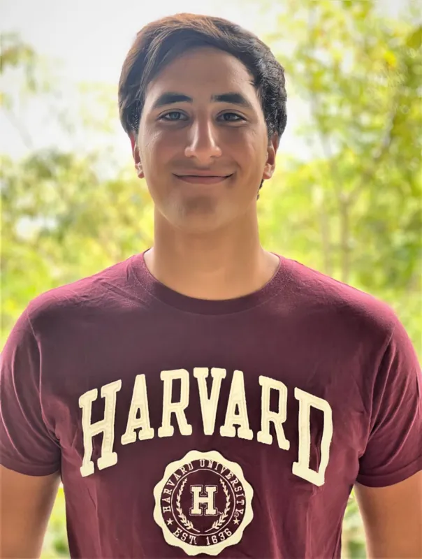 Imagem ilustrativa da imagem Londrinense aprovado na Harvard e em mais três universidades dos EUA