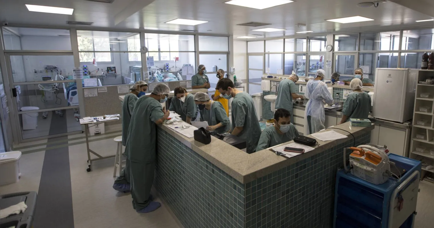Imagem ilustrativa da imagem Médicos reivindicam medidas para amenizar colapso da saúde no PR