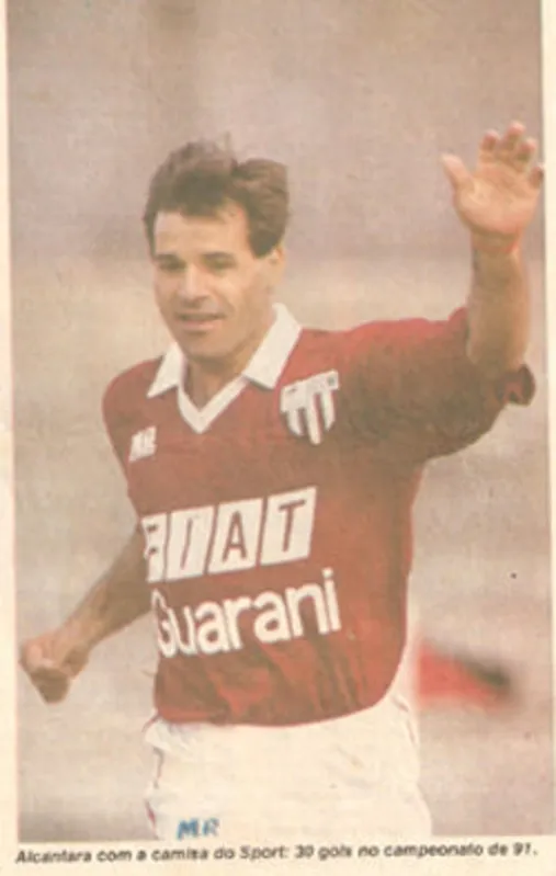 Imagem ilustrativa da imagem Morre ex-jogador do LEC e artilheiro do Paranaense de 91 Edson Alcântara