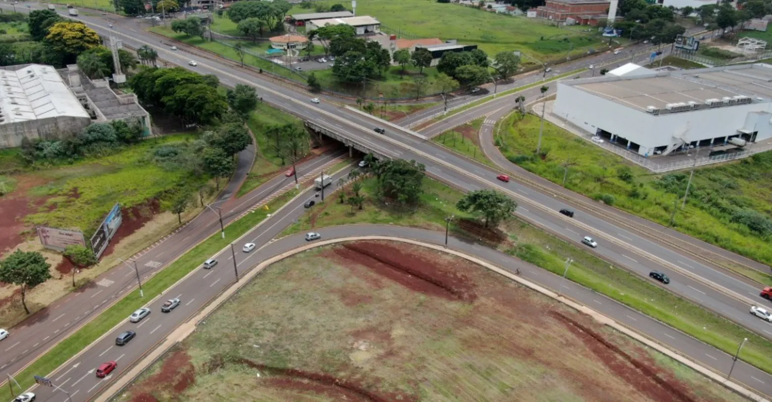 Imagem ilustrativa da imagem Obras alteram trânsito entre PR-445 e avenida Madre Leônia Milito