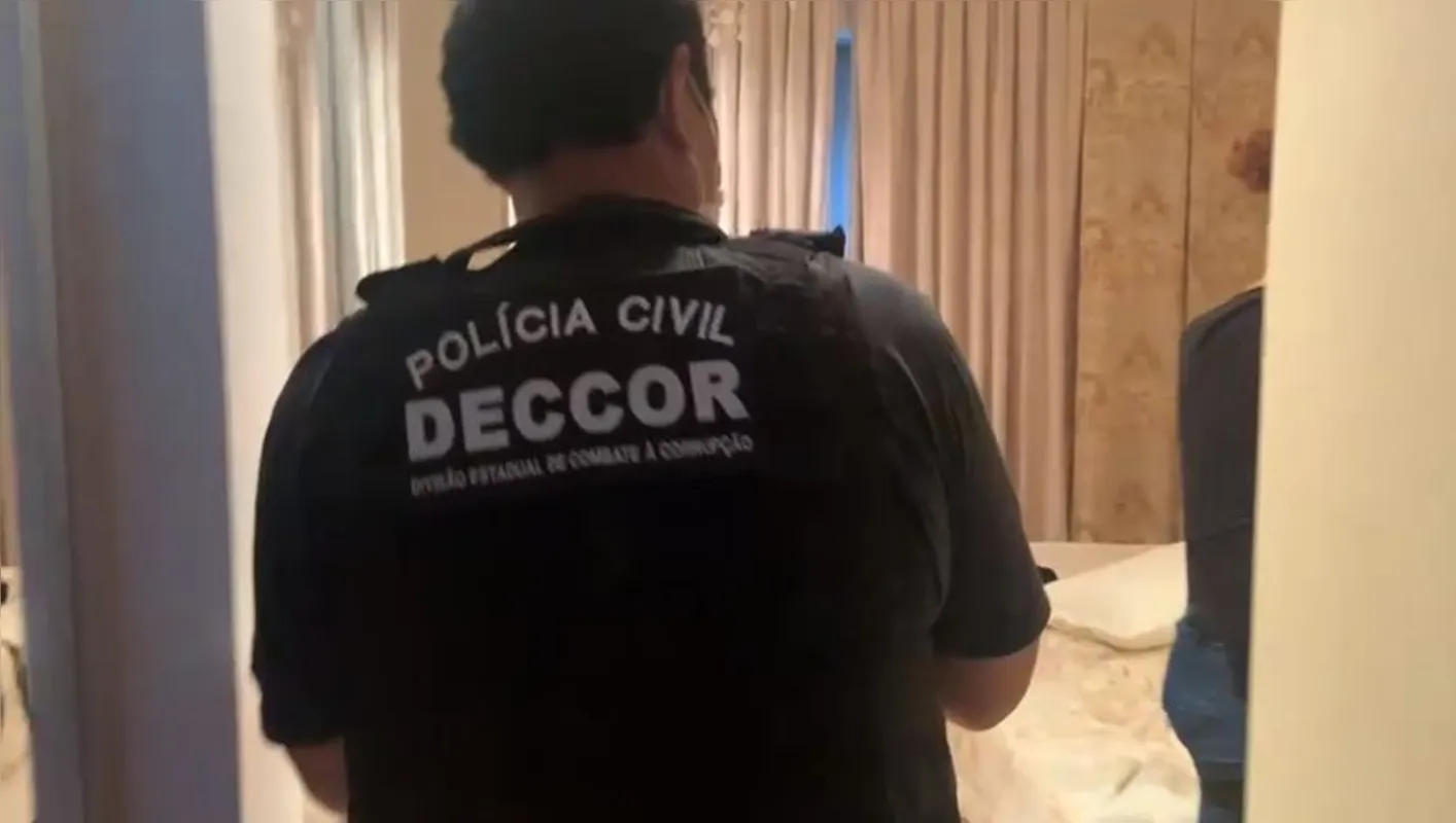 Parte dos mandados estão sendo cumpridos em prédios de luxo