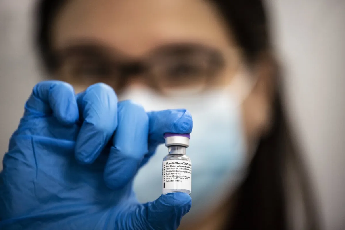 O Paraná incluiu a vacina Pfizer/BioNTech na lista do Plano Estadual de Vacinação.