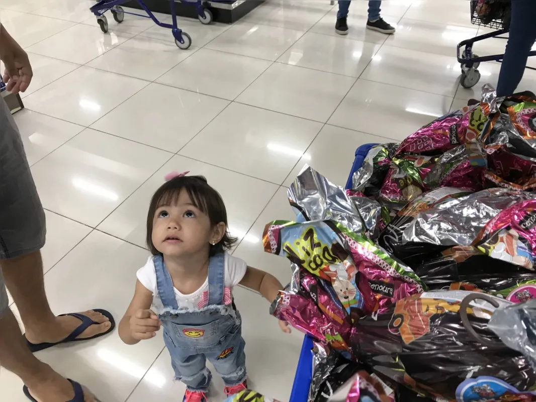 Páscoa de Lorena tem ensinamentos bíblicos e brincadeiras com o Coelho da Páscoa 