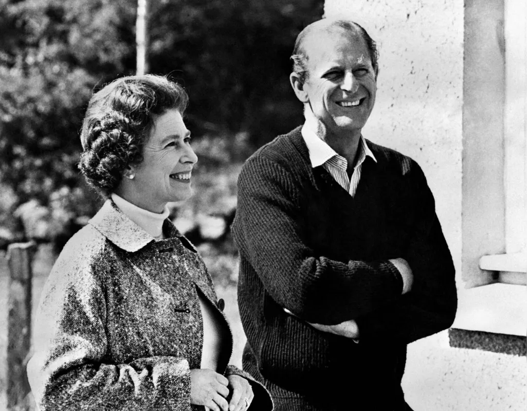Imagem ilustrativa da imagem Príncipe Philip, marido da rainha Elizabeth 2ª, morre aos 99 anos