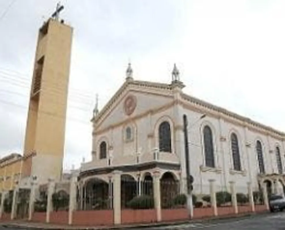 Assalto aconteceu neste sábado à tarde, foram levados cerca de R$ 4 mil da igreja 