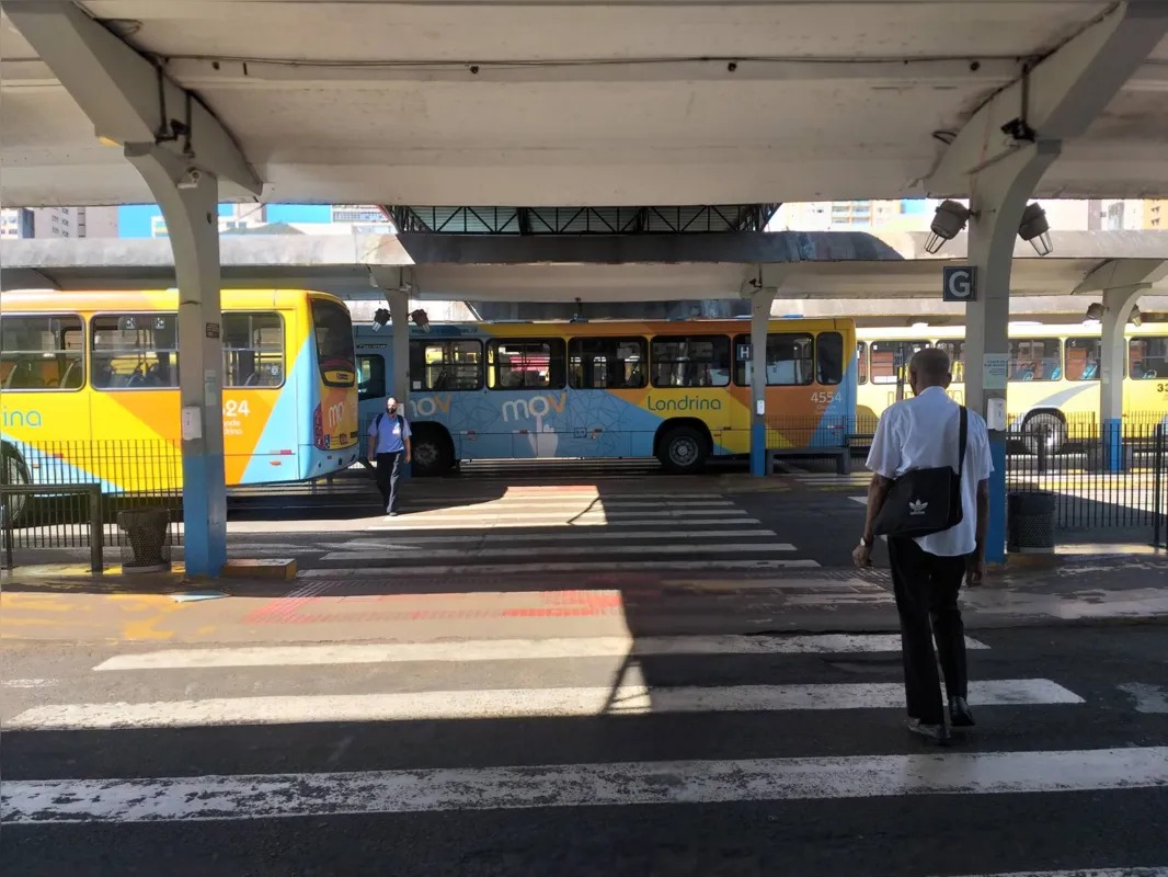 Portas do Terminal Central foram abertas após decisão e ônibus voltaram a circular