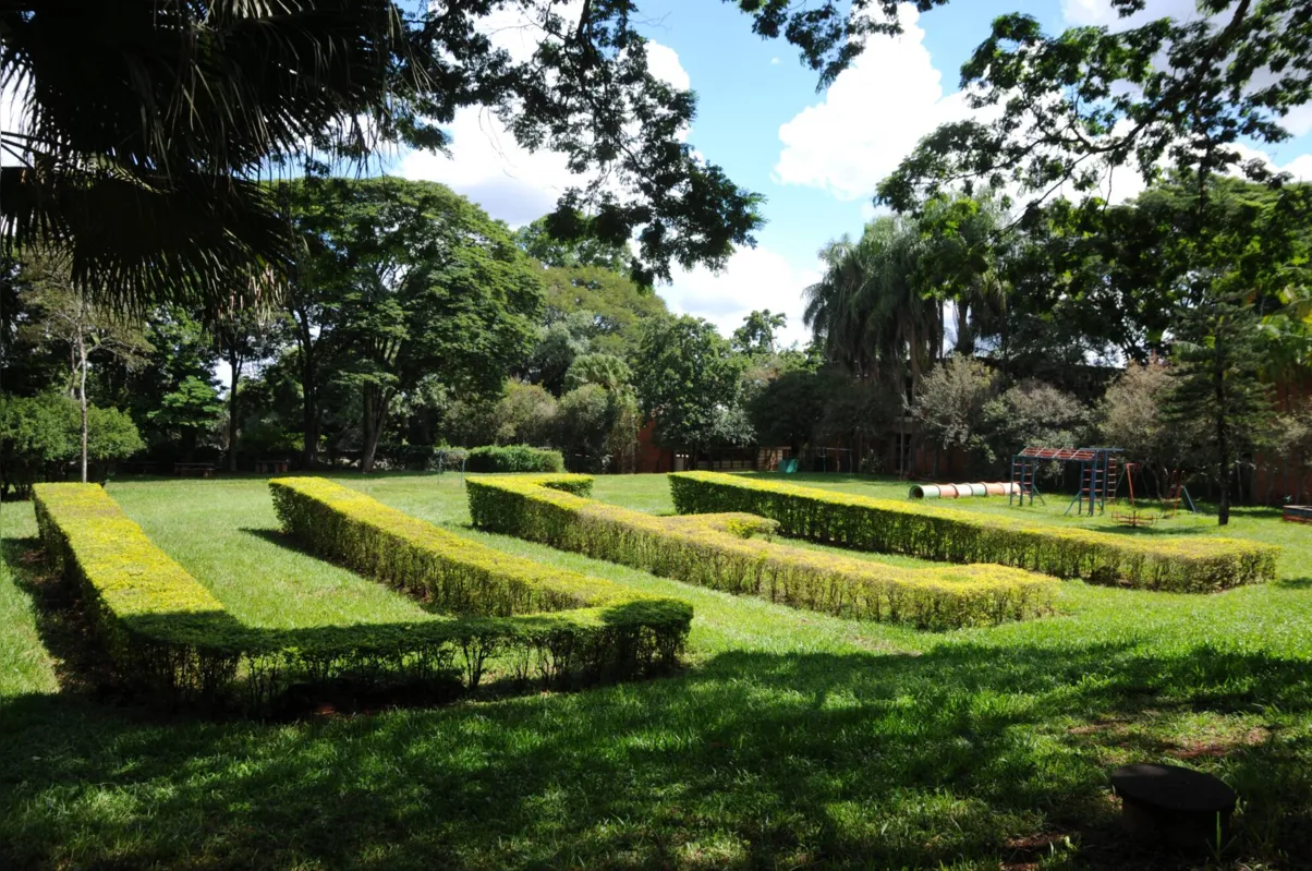 A UEL se destacou como a melhor universidade brasileira em Educação de Qualidade e a segunda melhor em Energia Acessível e Limpa e no quesito Paz, Justiça e Instituições Fortes.