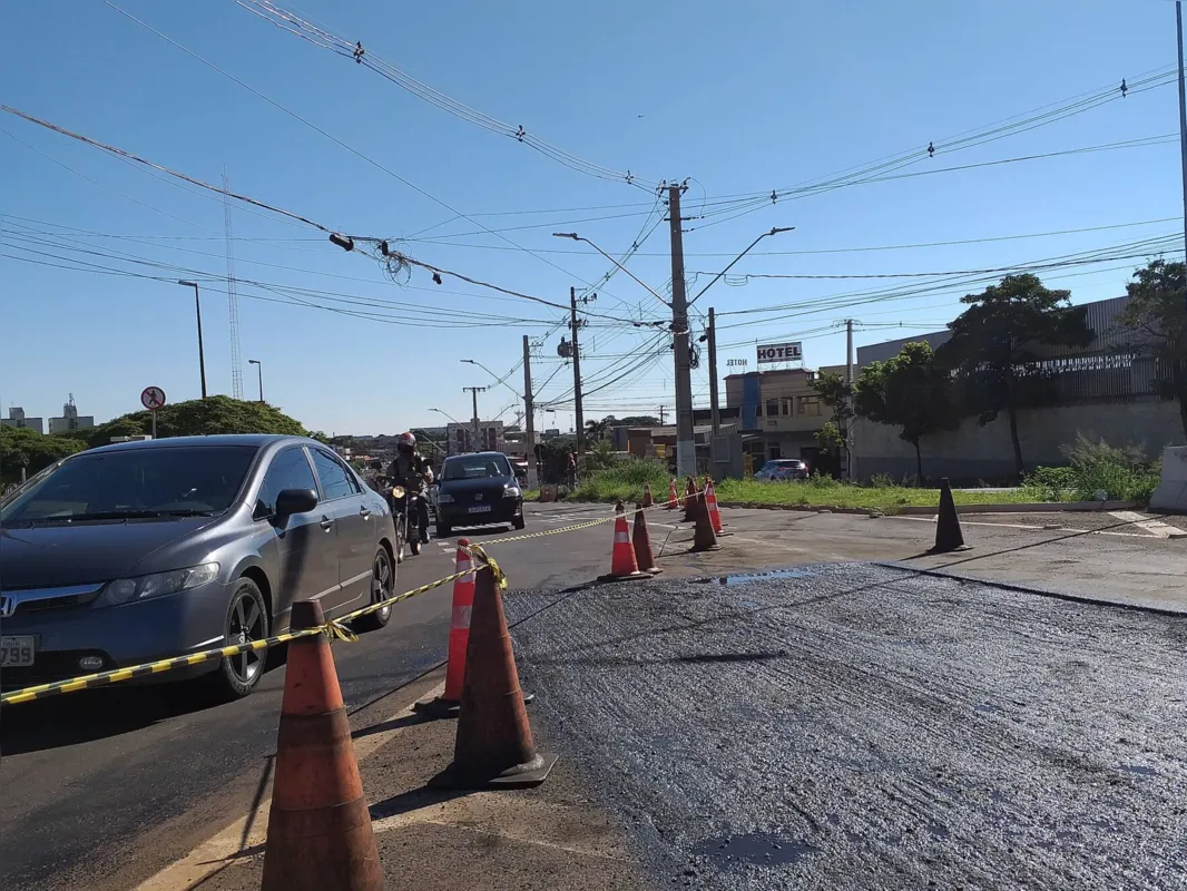 Motoristas estão precisando usar as marginais para seguir viagem