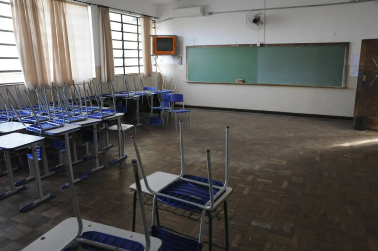 Imagem ilustrativa da imagem Volta às aulas presenciais é suspensa na rede estadual