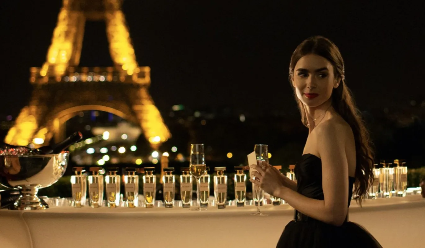 "Emily in Paris" concorre com quatro indicações