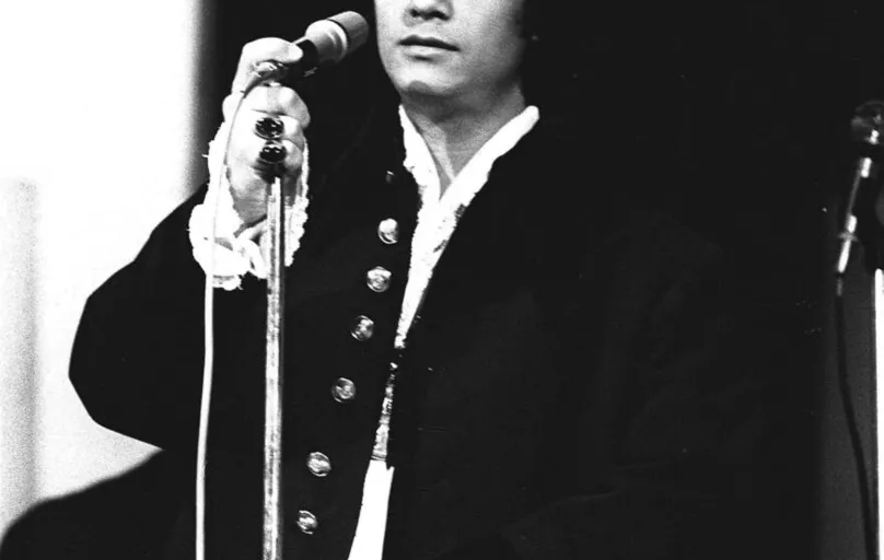 Roberto Carlos no 4º Festival de Música Popular Brasileira da TV Record, em 1968:    no período, a Jovem Guarda era uma febre nacional