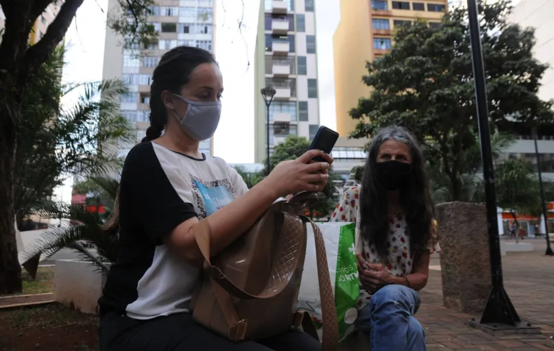 Lívia Diniz e Marta dos Santos queixaram-se do valor das corridas por aplicativos