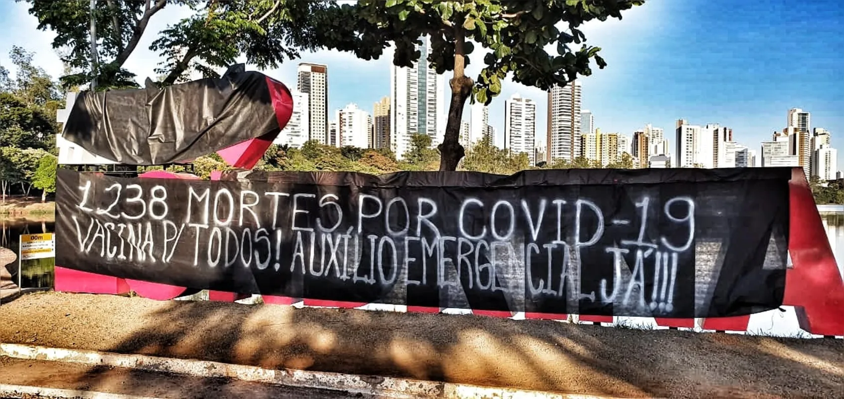 Imagem ilustrativa da imagem 1º de maio em Londrina é marcado com ato em frente a call center