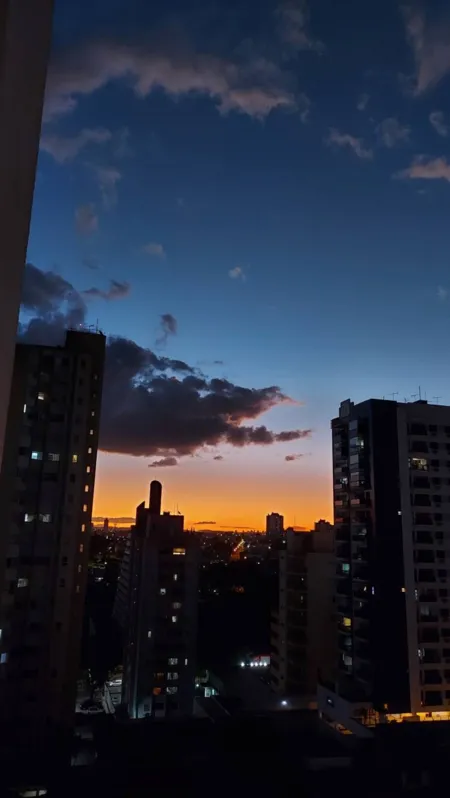 Imagem ilustrativa da imagem A CIDADE FALA - Compartilhar