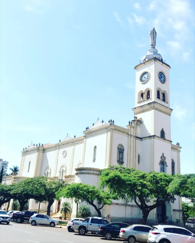 Imagem ilustrativa da imagem A CIDADE FALA - Igreja em Apucarana