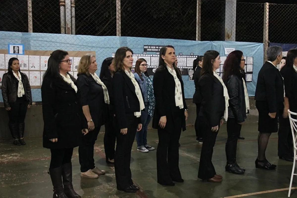 Hino executado na solenidade de 30 anos da Escola Escola Municipal Pedro Vergara Correa, 