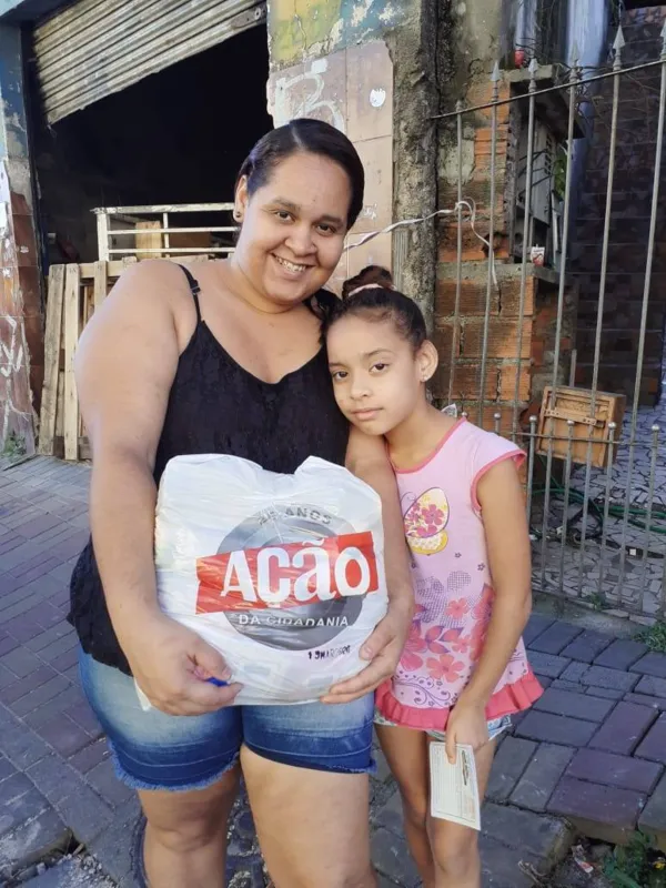 Imagem ilustrativa da imagem Arapongas: ONG integra campanha de arrecadação de alimentos no Brasil e irá distribuir mais 2 mil cestas básicas