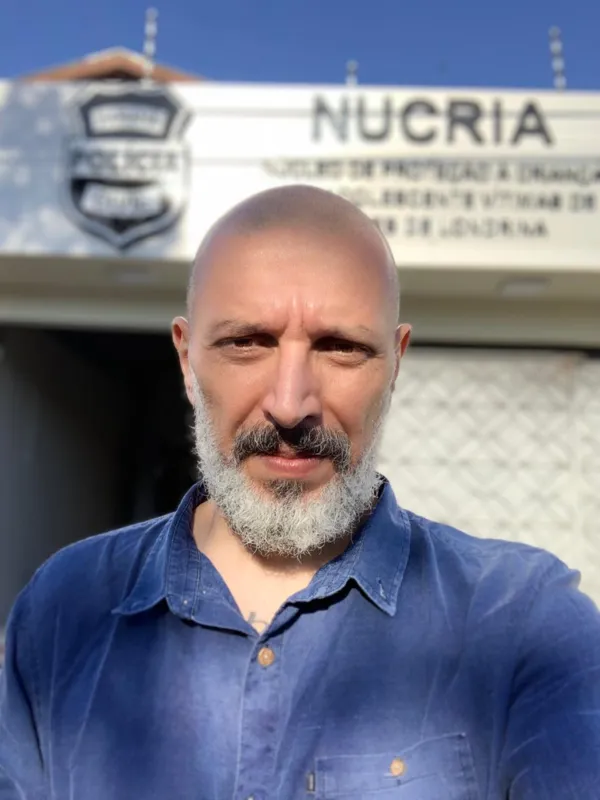 Marcio Antunes: assistente social atua  Delegacia Especializada de Polícia Civil - NUCRIA (Núcleo de Proteção à Criança e ao Adolescente Vítimas de Crimes)