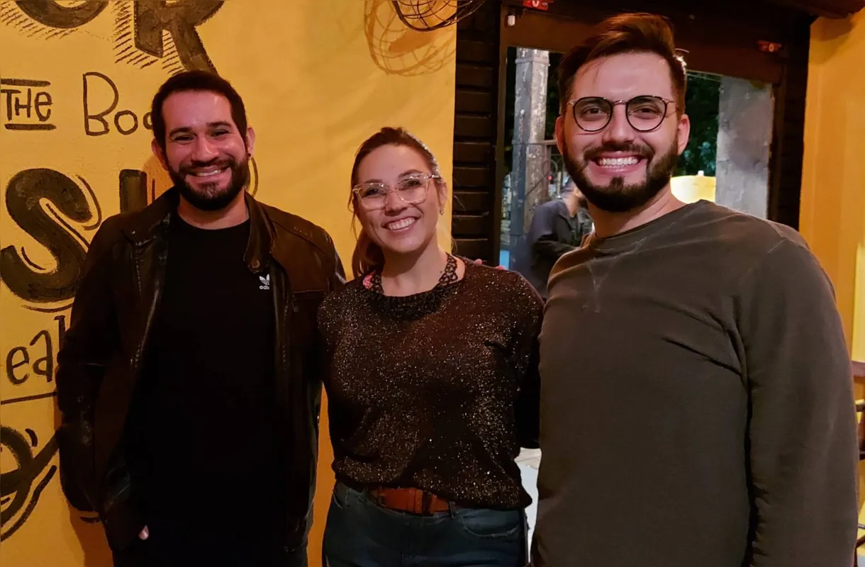 Imagem ilustrativa da imagem Chope gelado e hambúrguer artesanal