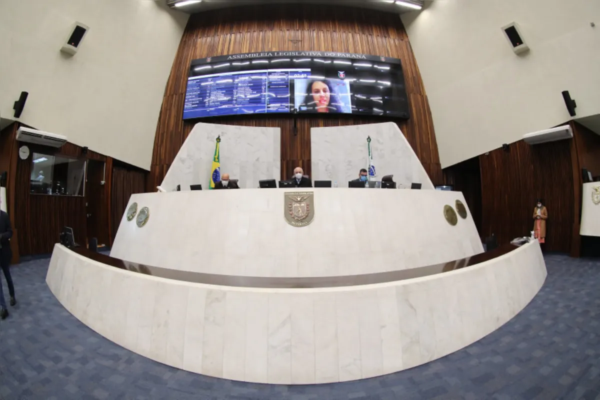 Imagem ilustrativa da imagem Deputados aprovam projeto que revisa Plano Estadual de Resíduos Sólidos