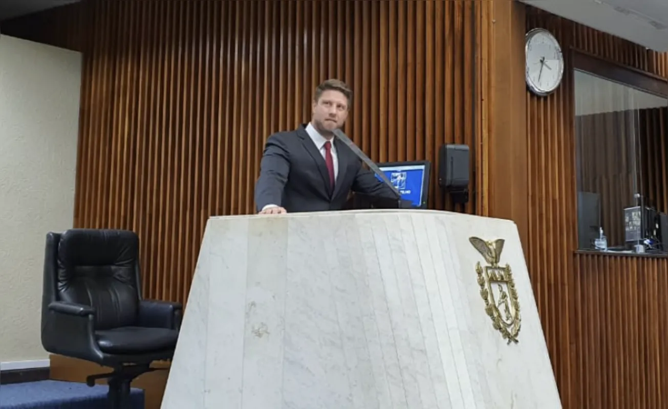 Imagem ilustrativa da imagem Deputados pedem ressarcimento de R$ 10 bilhões das concessionárias do pedágio